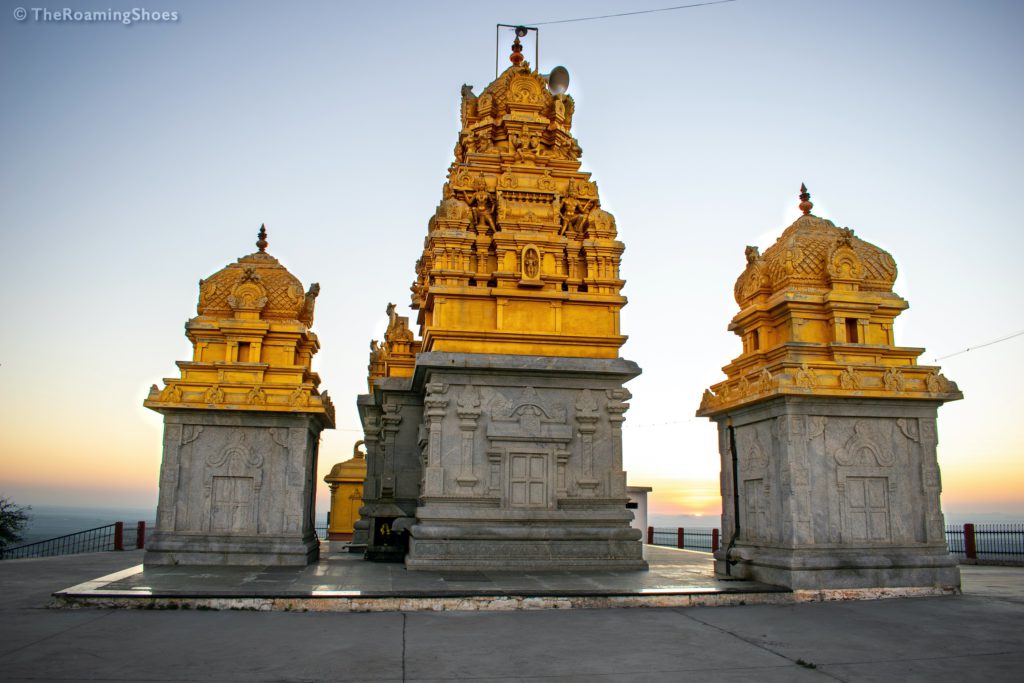 The Mavanuru Malleshwara Temple early in the morning